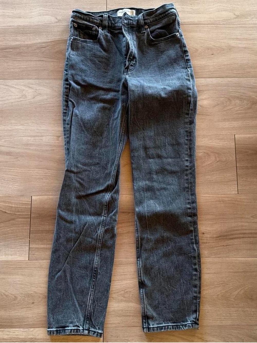 Abercrombie the Mom High Rise black jeans